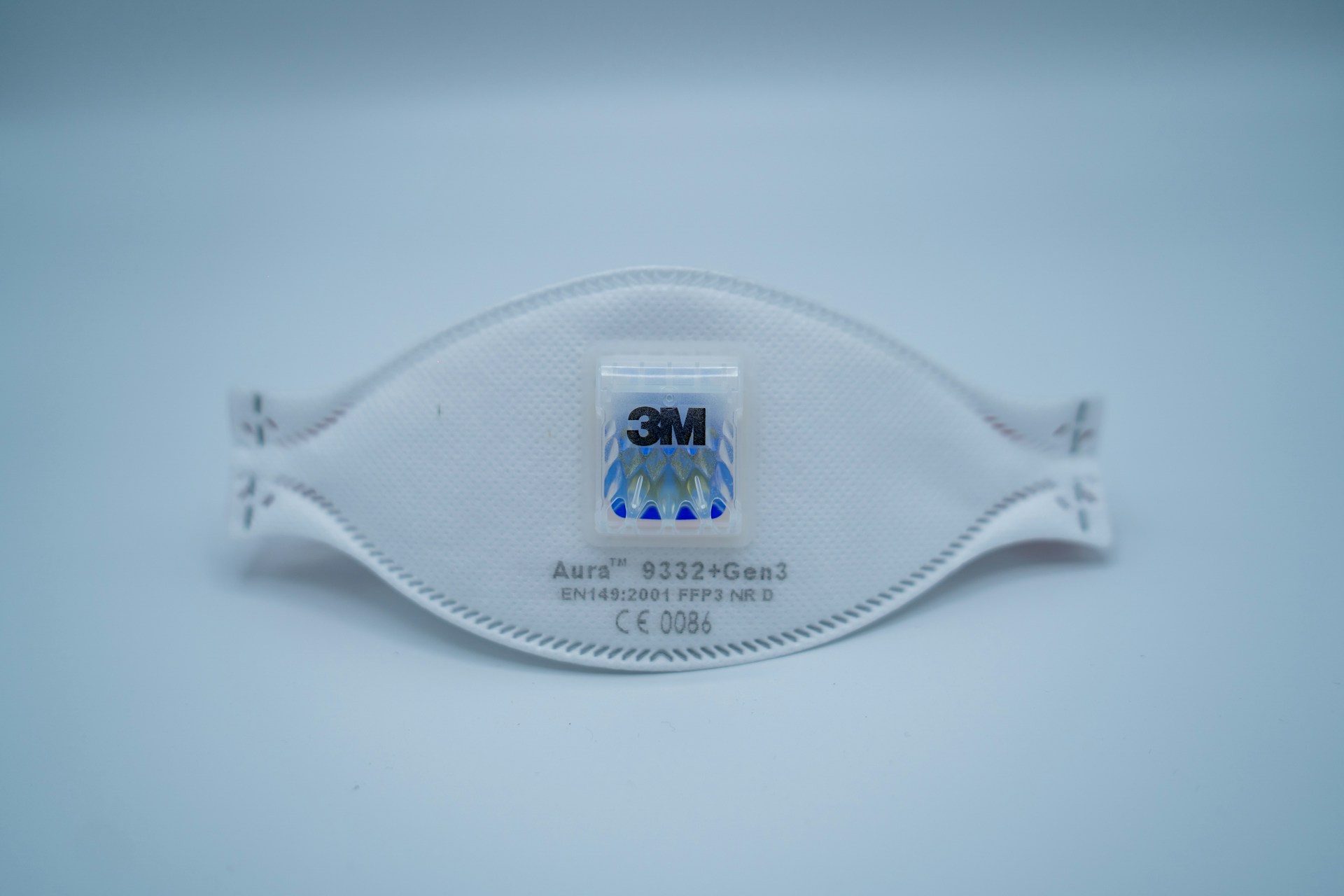 KU contributes to the fight against the pandemic: researchers inspect respirators and advise on the production of protective shields
