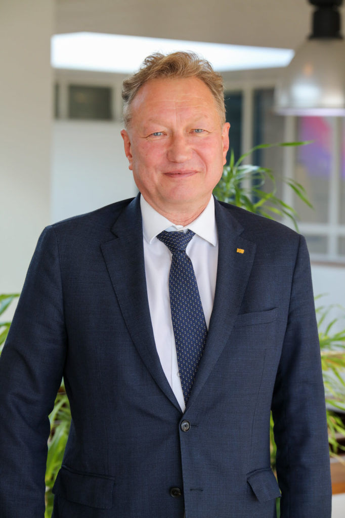 Prof. Dr. Artūras Razbadauskas