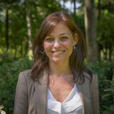 Dr. Cristina Huertas-Olivares